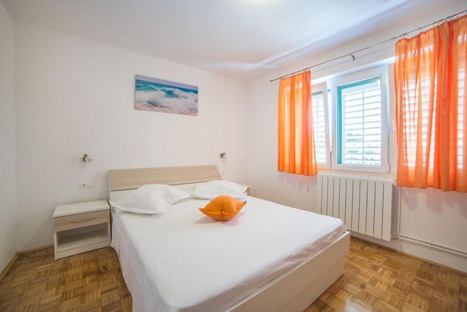 Apartmani Stipan 布雷拉 外观 照片