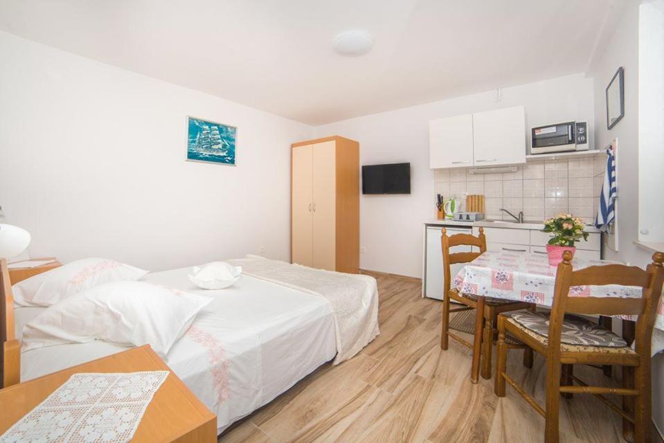 Apartmani Stipan 布雷拉 外观 照片